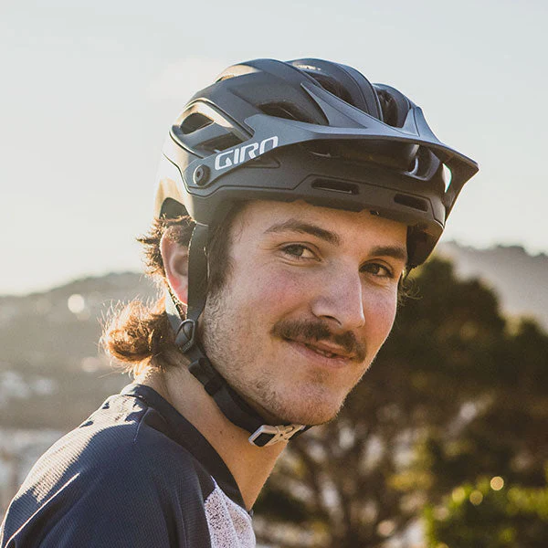 Elliot-Smith-rider_headshot.jpg